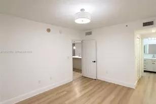 275 NE 18th St, Miami, FL 33132 - Photo 19