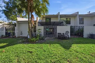 1257 NW 98th Terrace, Pembroke Pines, FL 33024 - Photo 19