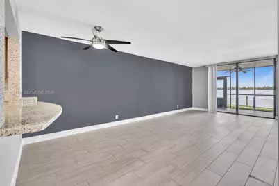 109 Lake Emerald Dr #108, Oakland Park, FL 33309 - Photo 11
