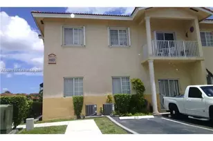 6922 NW 179th St, Hialeah, FL 33015 - Photo 1