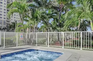 2030 S Ocean Dr, Hallandale Beach, FL 33009 - Photo 31