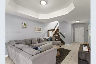 5033 NW 114th Ct, Doral, FL 33178 - Photo 9