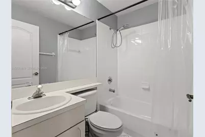 5033 NW 114th Ct, Doral, FL 33178 - Photo 19