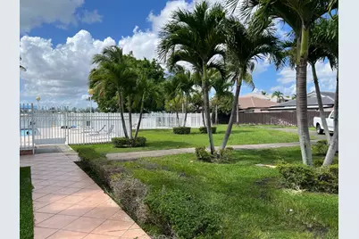 1132 NW 125th Path #204, Miami, FL 33182 - Photo 19