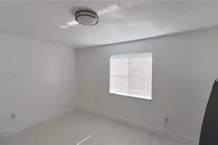 1132 NW 125th Path, Miami, FL 33182 - Photo 11
