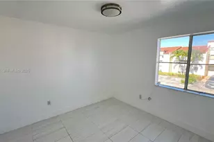 1132 NW 125th Path, Miami, FL 33182 - Photo 15