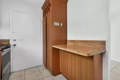 1020 94th St #301, Bay Harbor Islands, FL 33154 - Photo 11