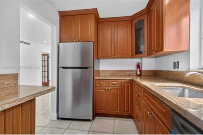1020 94th St #301, Bay Harbor Islands, FL 33154 - Photo 7