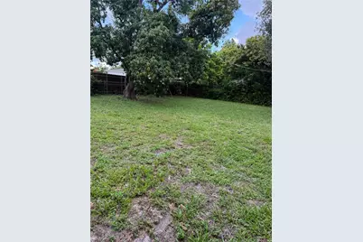 3510 NW 82nd St, Miami, FL 33147 - Photo 3