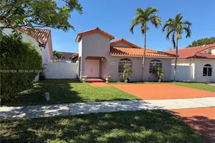 14956 SW 39th St, Miami, FL 33185 - Photo 1