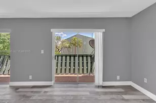 8911 NW 28th Dr, Coral Springs, FL 33065 - Photo 17
