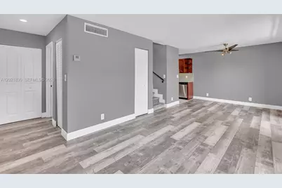 8911 NW 28th Dr #B-32, Coral Springs, FL 33065 - Photo 9
