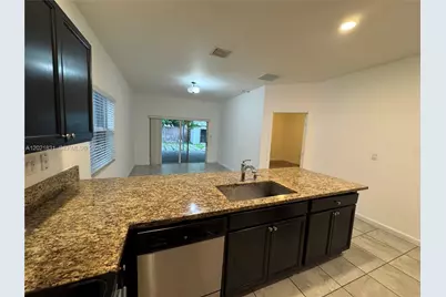 273 SE 31st Ave, Homestead, FL 33033 - Photo 19