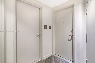 1010 SW 2nd Ave #1608, Miami, FL 33130 - Photo 5