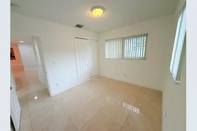 12041 SW 174th St, Miami, FL 33177 - Photo 9