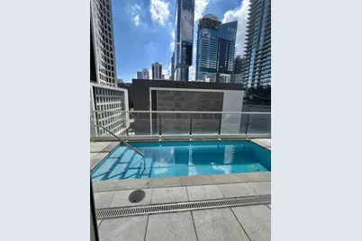 55 SE 6th St #3001, Miami, FL 33131 - Photo 23