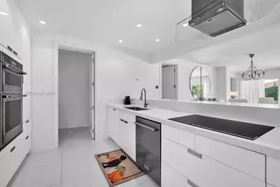 203 Ridgewood Rd, Coral Gables, FL 33133 - Photo 11