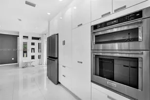 203 Ridgewood Rd, Coral Gables, FL 33133 - Photo 9