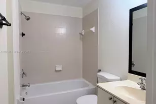 3585 NE 5th St, Homestead, FL 33033 - Photo 11