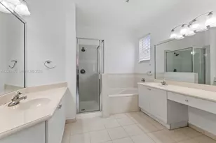 8610 NW 110th Ave, Doral, FL 33178 - Photo 15