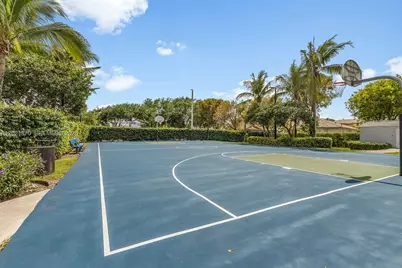 8610 NW 110th Ave, Doral, FL 33178 - Photo 31