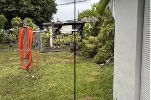336 E 41st St, Hialeah, FL 33013 - Photo 9
