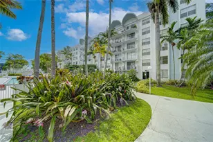 494 NW 165th St Rd, Miami, FL 33169 - Photo 1