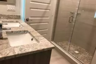 7805 NW 104th Ave, Doral, FL 33178 - Photo 13