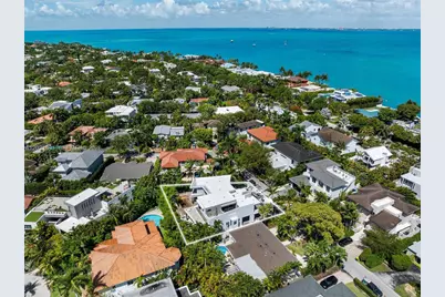 238 Buttonwood Dr, Key Biscayne, FL 33149 - Photo 11