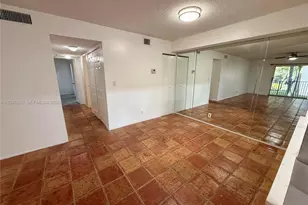 110 Gardens Dr, Pompano Beach, FL 33069 - Photo 5