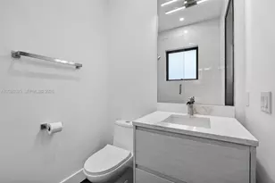 2751 NE 22nd Ct, Pompano Beach, FL 33062 - Photo 41