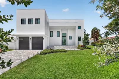 2751 NE 22nd Ct, Pompano Beach, FL 33062 - Photo 3