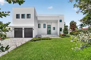 2751 NE 22nd Ct, Pompano Beach, FL 33062 - Photo 3