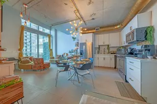 690 SW 1st Ct, Miami, FL 33130 - Photo 3