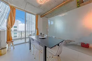 690 SW 1st Ct, Miami, FL 33130 - Photo 15