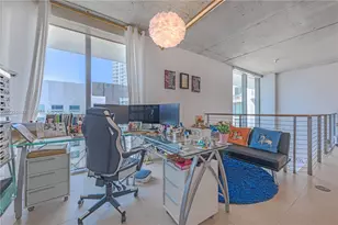 690 SW 1st Ct, Miami, FL 33130 - Photo 17