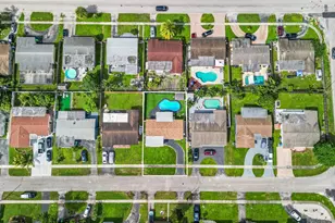 8531 NW 25th St, Sunrise, FL 33322 - Photo 17