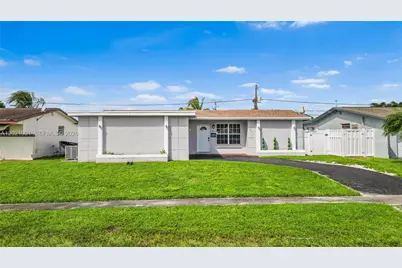 8531 NW 25th St, Sunrise, FL 33322 - Photo 1