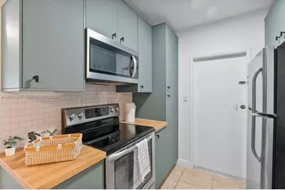 1947 NW 33rd St #1, Miami, FL 33142 - Photo 7