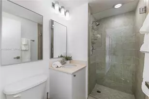 60 SW 13th St, Miami, FL 33130 - Photo 19