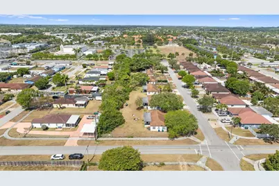 10544 SW 182nd St, Miami, FL 33157 - Photo 5