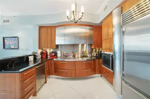 18101 Collins Ave, Sunny Isles Beach, FL 33160 - Photo 3