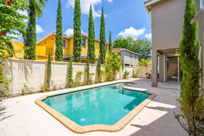 5175 NW 108th Pl, Doral, FL 33178 - Photo 3