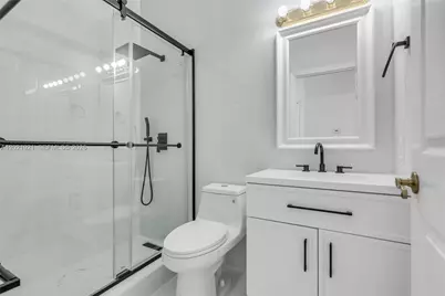 5175 NW 108th Pl, Doral, FL 33178 - Photo 23