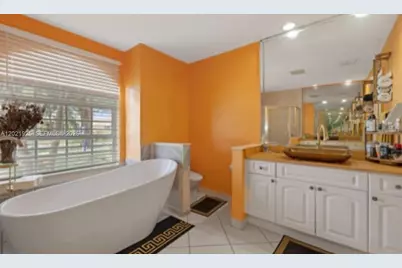 115 Kapok Crescent, Royal Palm Beach, FL 33411 - Photo 3