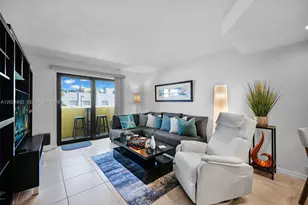 1334 Collins Ave, Miami Beach, FL 33139 - Photo 5