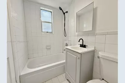 220 NW 11th Ter #2, Miami, FL 33136 - Photo 5