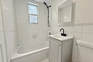 220 NW 11th Terrace, Miami, FL 33136 - Photo 5