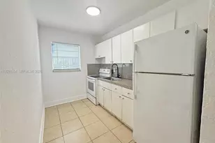 220 NW 11th Terrace, Miami, FL 33136 - Photo 3