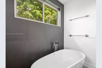 125 Hampton Ln, Key Biscayne, FL 33149 - Photo 31